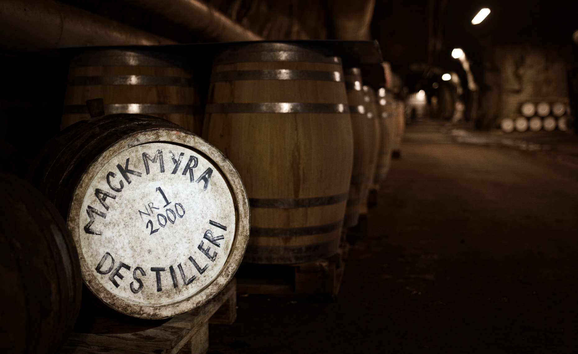 The Aging Journey of Whiskey